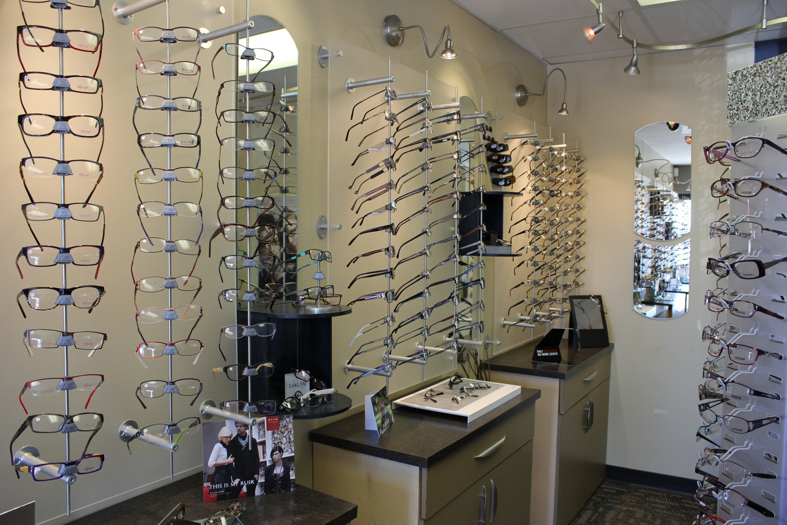 20 20 Eye Care-0001