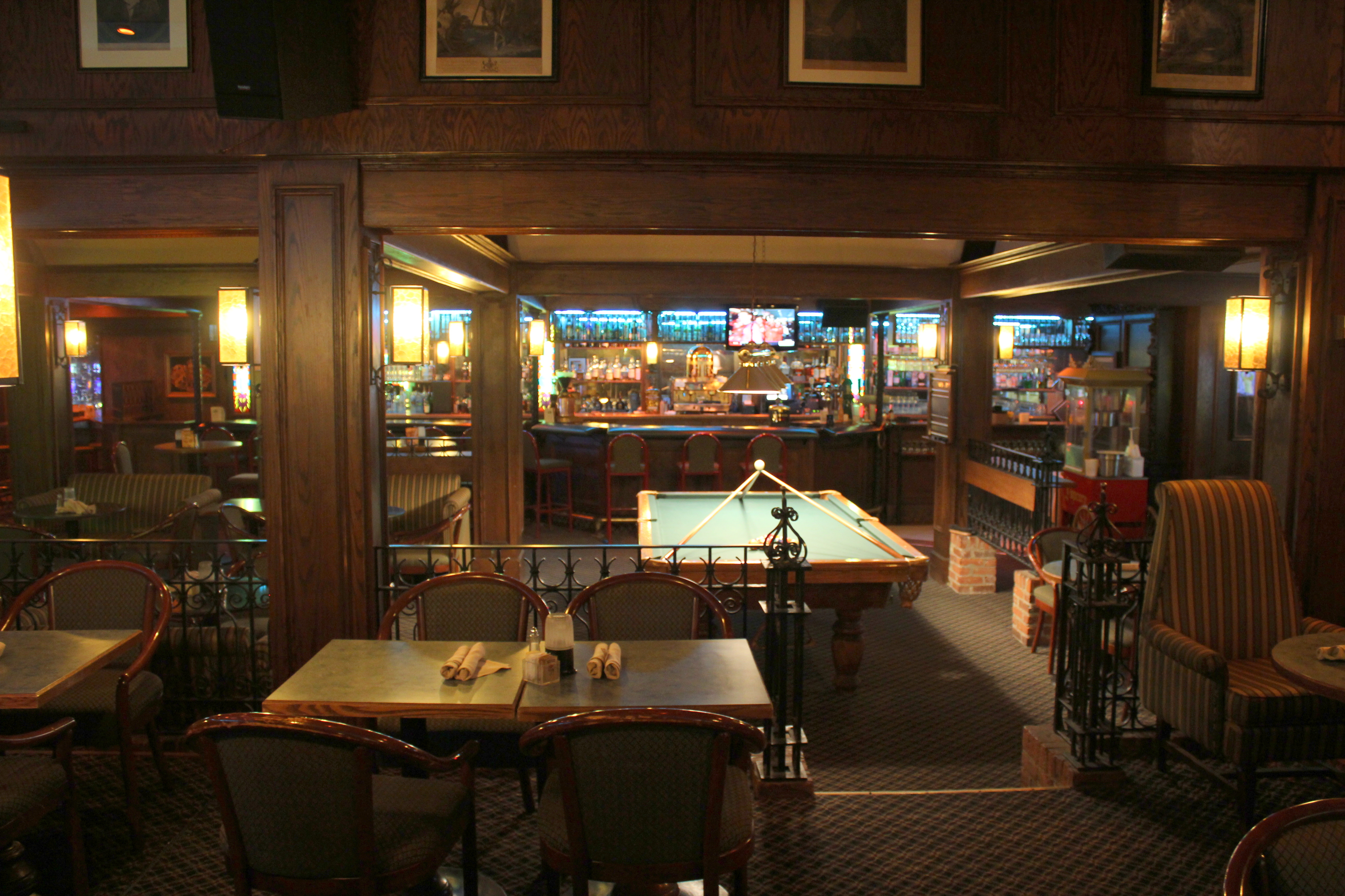 Bailey's Restaurant & Lounge - Prime Dining_0003